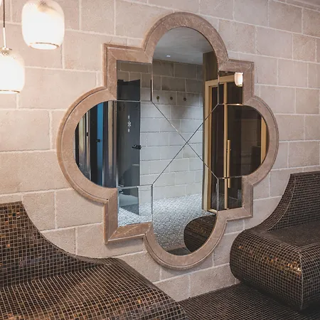 Ξενοδοχείο Signum 4*